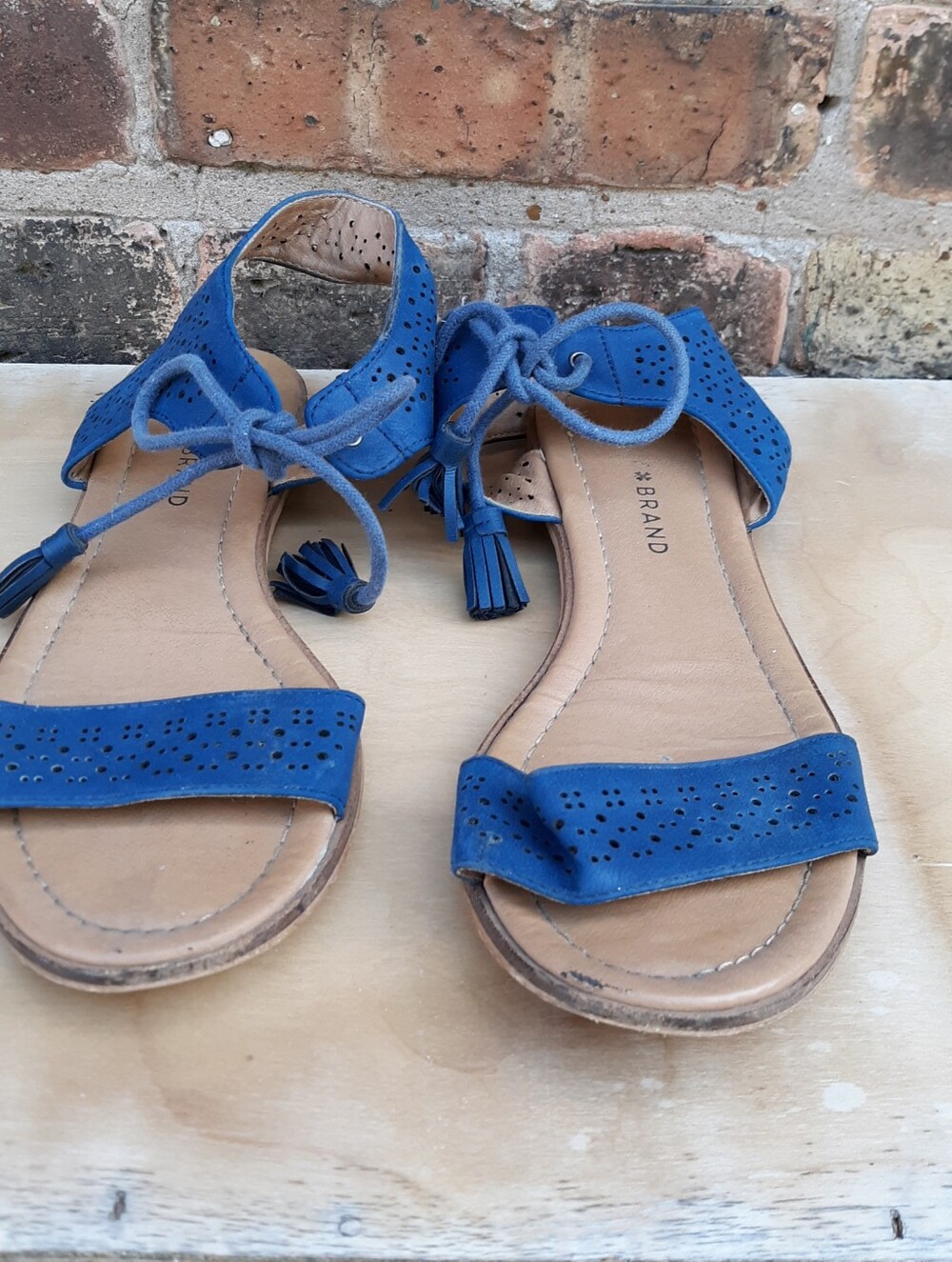 Lucky Brand Joely Blue Perforated Lace Up Tassel Flat Sandal Womens Size 8M